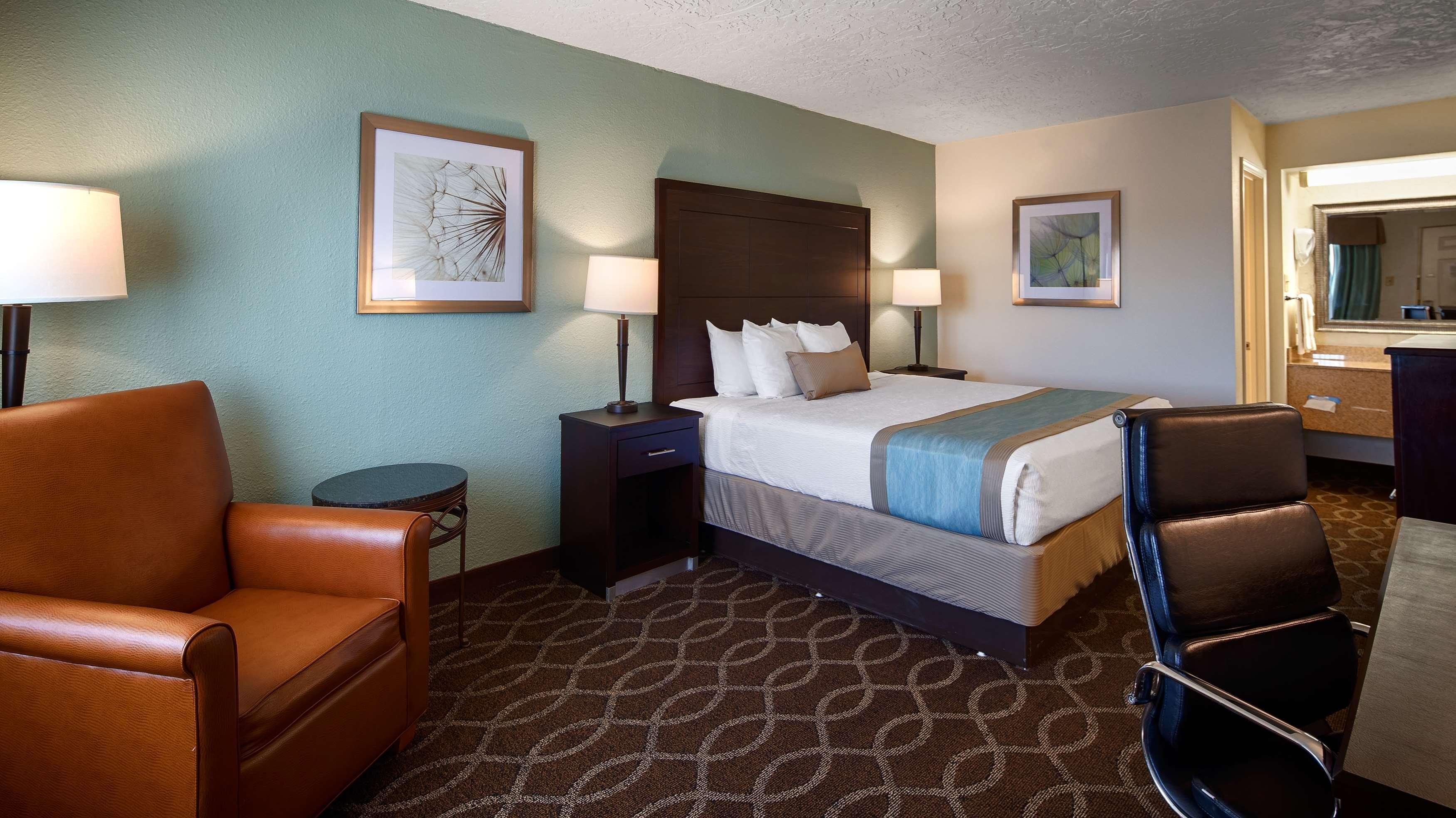 Quality Inn Clinton North Buitenkant foto