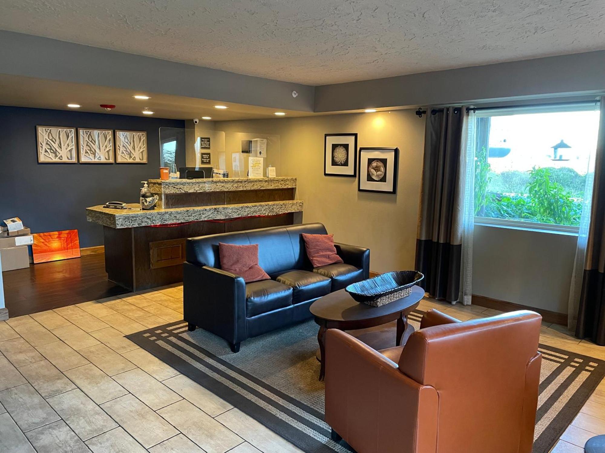 Quality Inn Clinton North Buitenkant foto