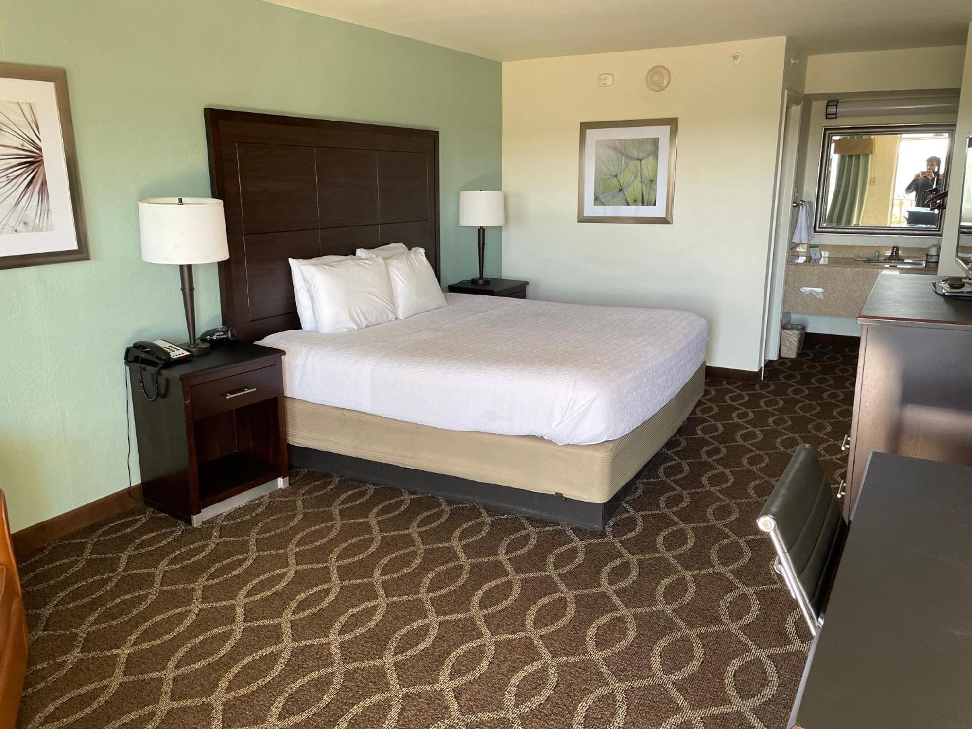 Quality Inn Clinton North Buitenkant foto