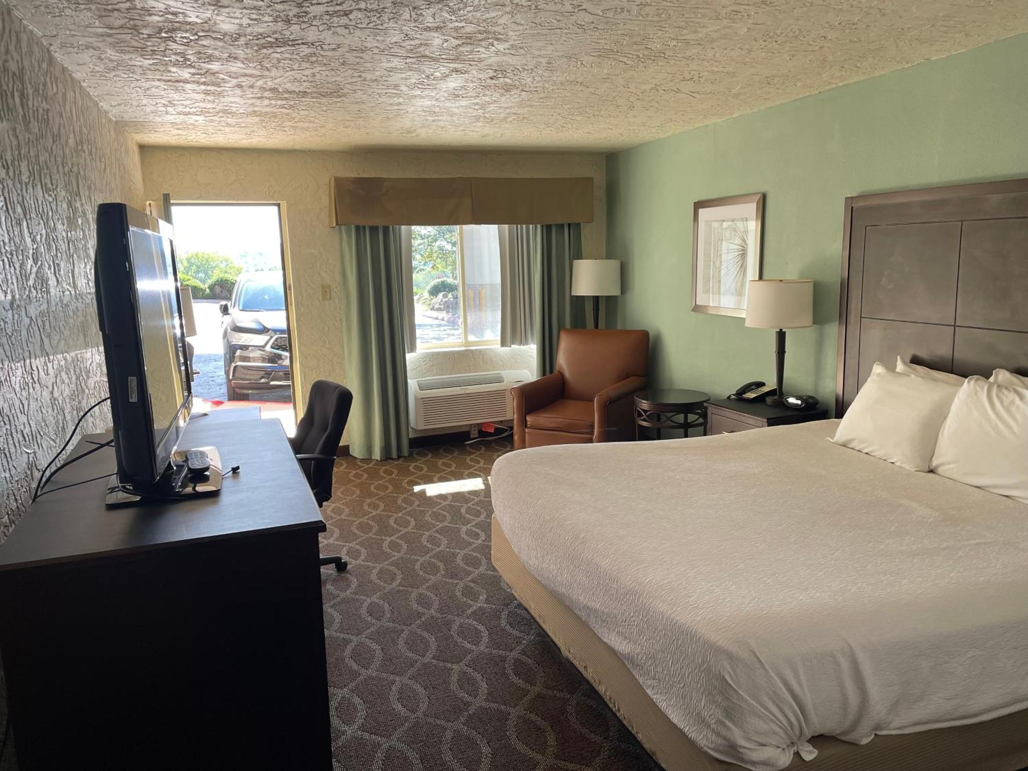 Quality Inn Clinton North Buitenkant foto