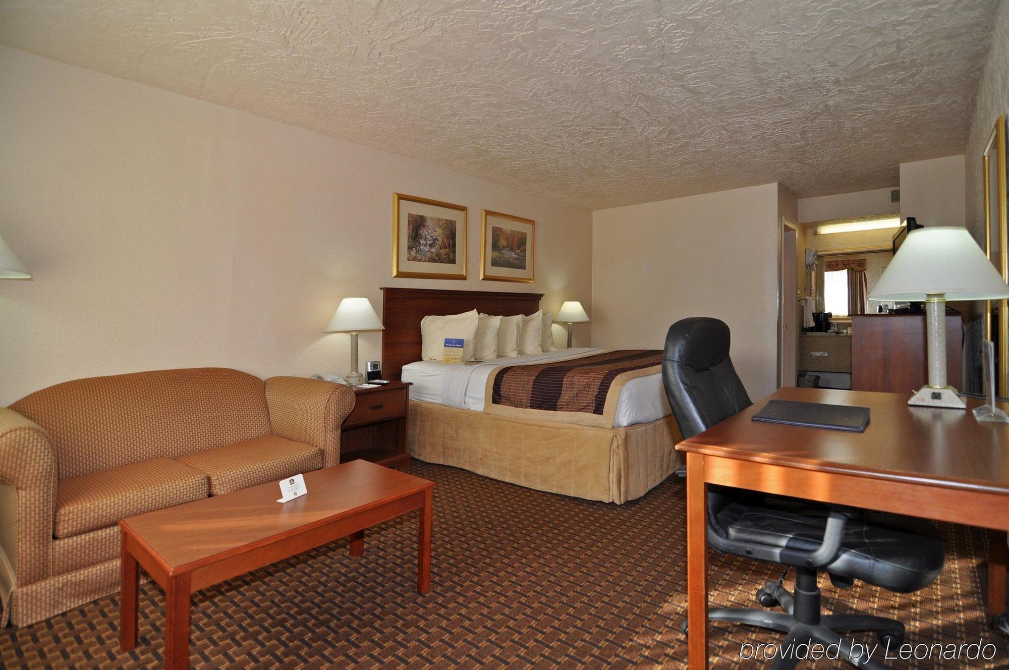 Quality Inn Clinton North Buitenkant foto