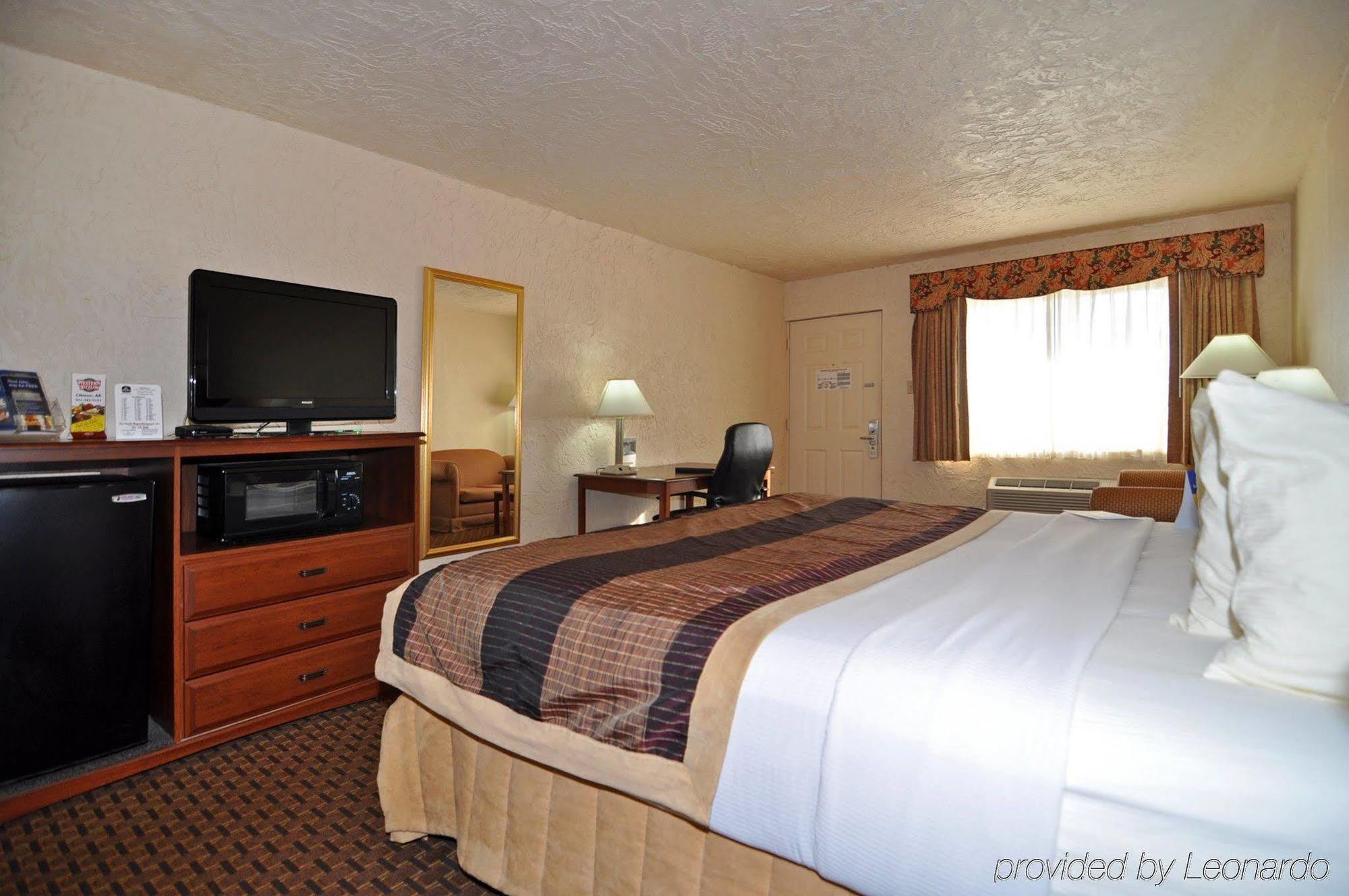 Quality Inn Clinton North Buitenkant foto